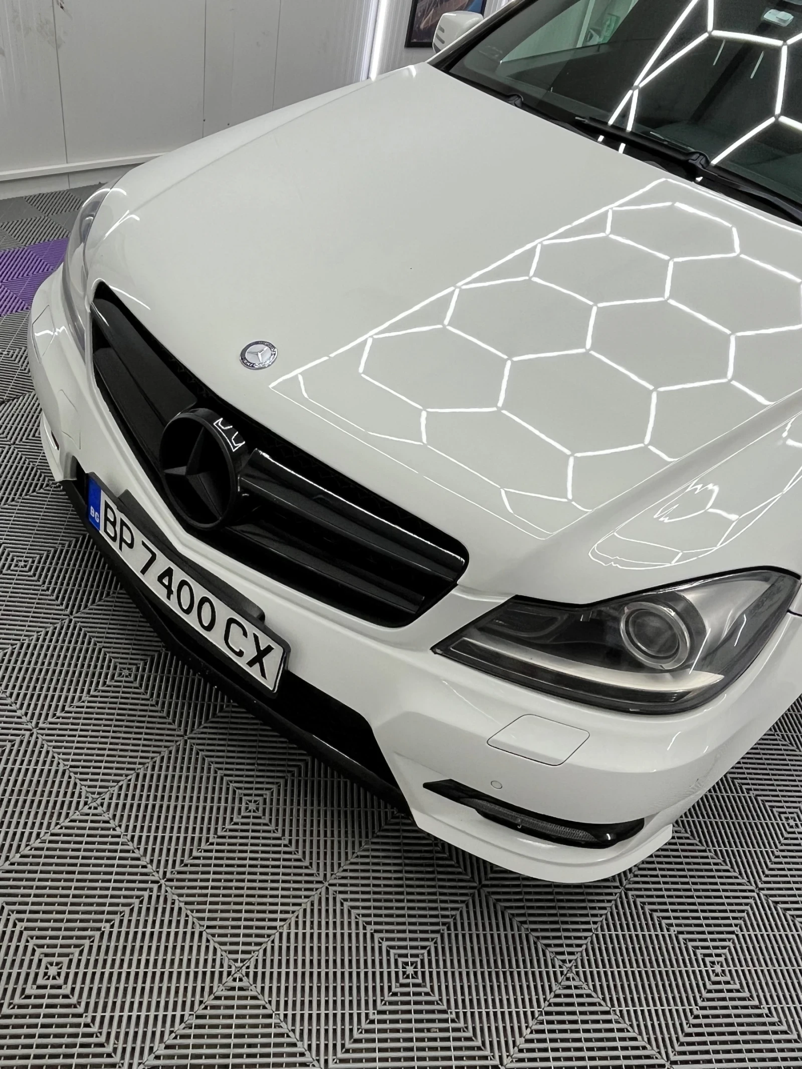 Mercedes-Benz C 300 4MATIC AMG | Бензин + LPG | Har, снимка 4 - Автомобили и джипове - 55656887