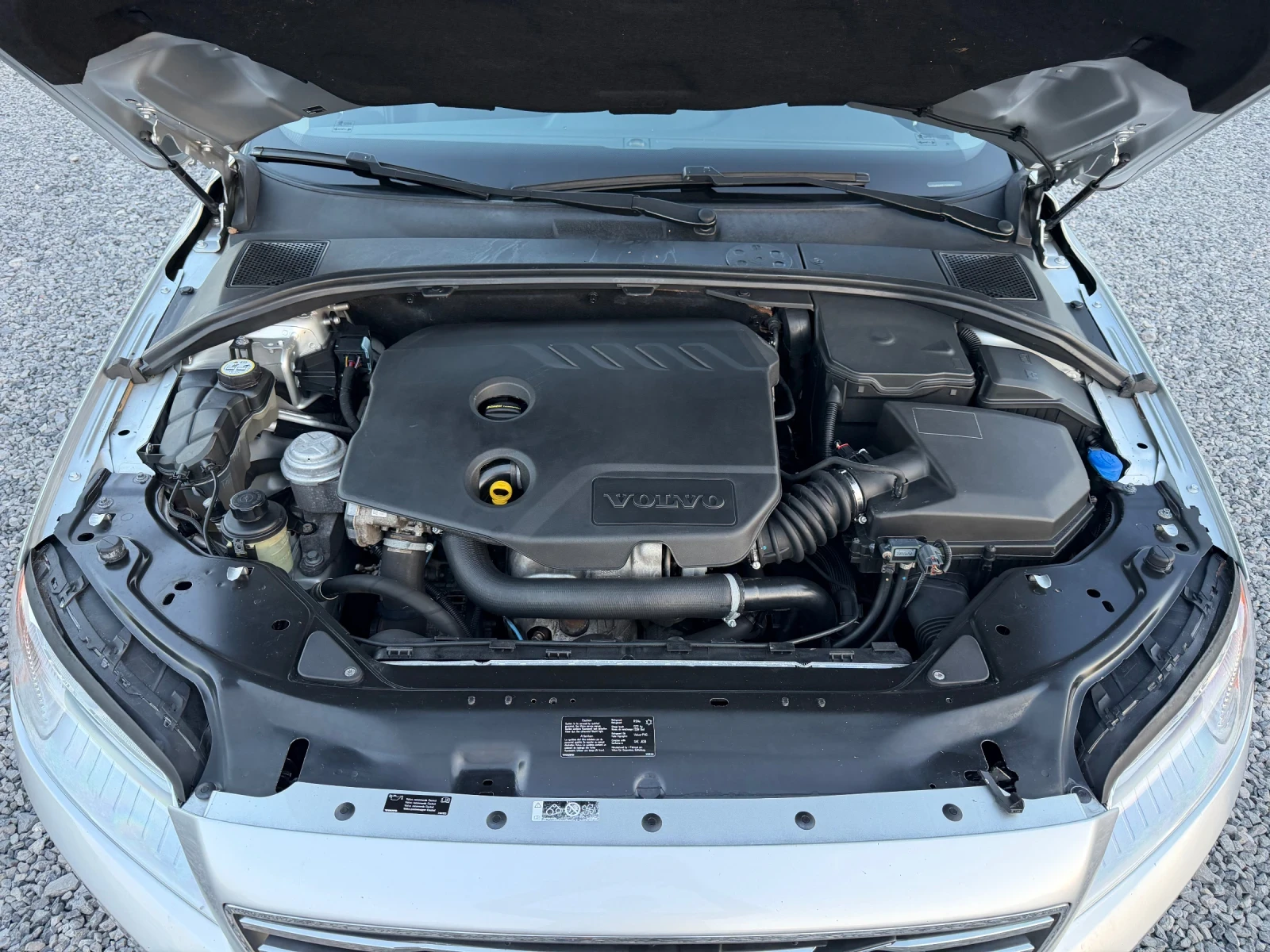 Volvo V70 III, 1.6 D2 (115 Hp) Automatic, Facelift, снимка 15 - Автомобили и джипове - 56015982