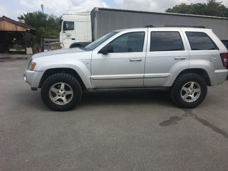 Jeep Grand cherokee 3.0 D, снимка 2 - Автомобили и джипове - 48854386