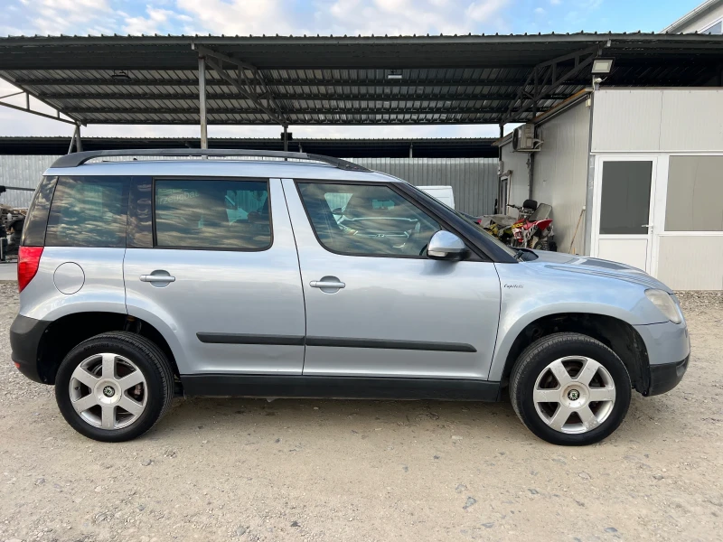 Skoda Yeti 2.0 TDI- 110к.с.* Автопилот* Климатроник * Италия , снимка 4 - Автомобили и джипове - 49103427