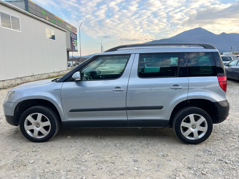 Skoda Yeti 2.0 TDI- 110к.с.* Автопилот* Климатроник * Италия , снимка 8 - Автомобили и джипове - 49103427