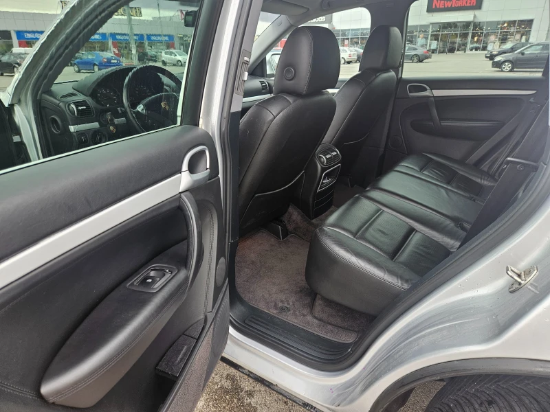 Porsche Cayenne, снимка 9 - Автомобили и джипове - 52052407