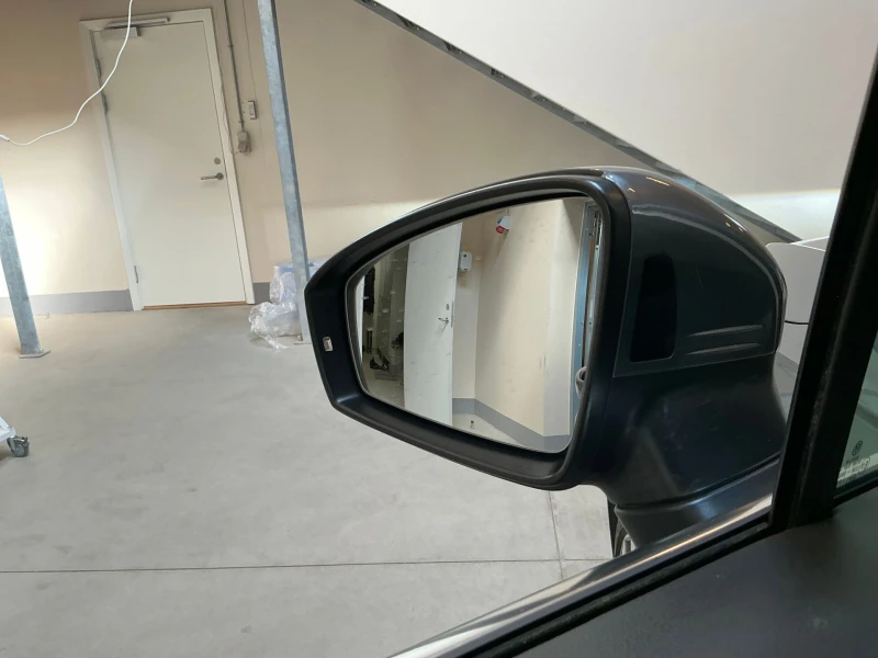 VW Tiguan R-Line 4-Motion 7G - 30000 лв. - 37859044 | Car24.bg