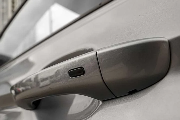 VW Tiguan Comfortline R-Line Black Edition 4MOTION, снимка 7 - Автомобили и джипове - 53508737