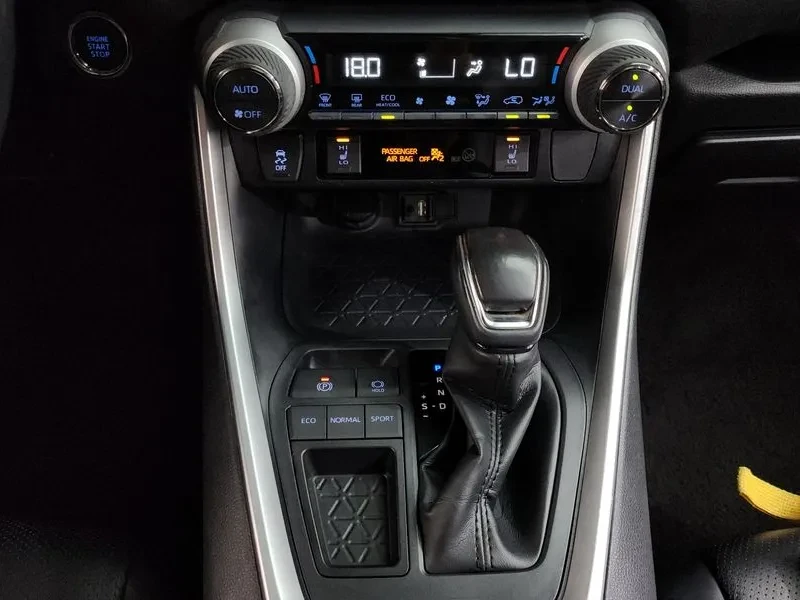 Toyota Rav4 2.5 2Wd, снимка 9 - Автомобили и джипове - 55748448