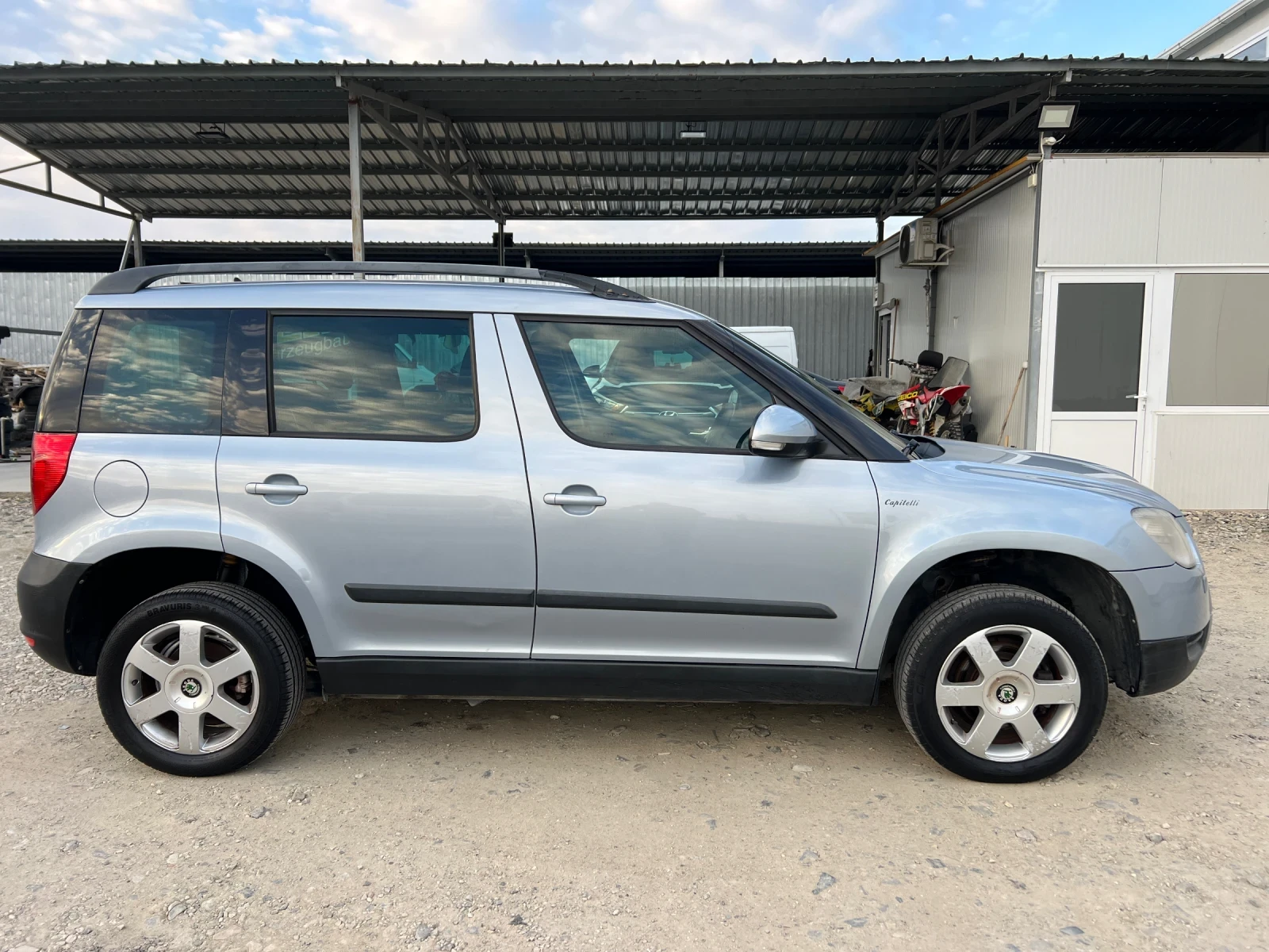 Skoda Yeti 2.0 TDI- 110к.с.* Автопилот* Климатроник * Италия  - изображение 4