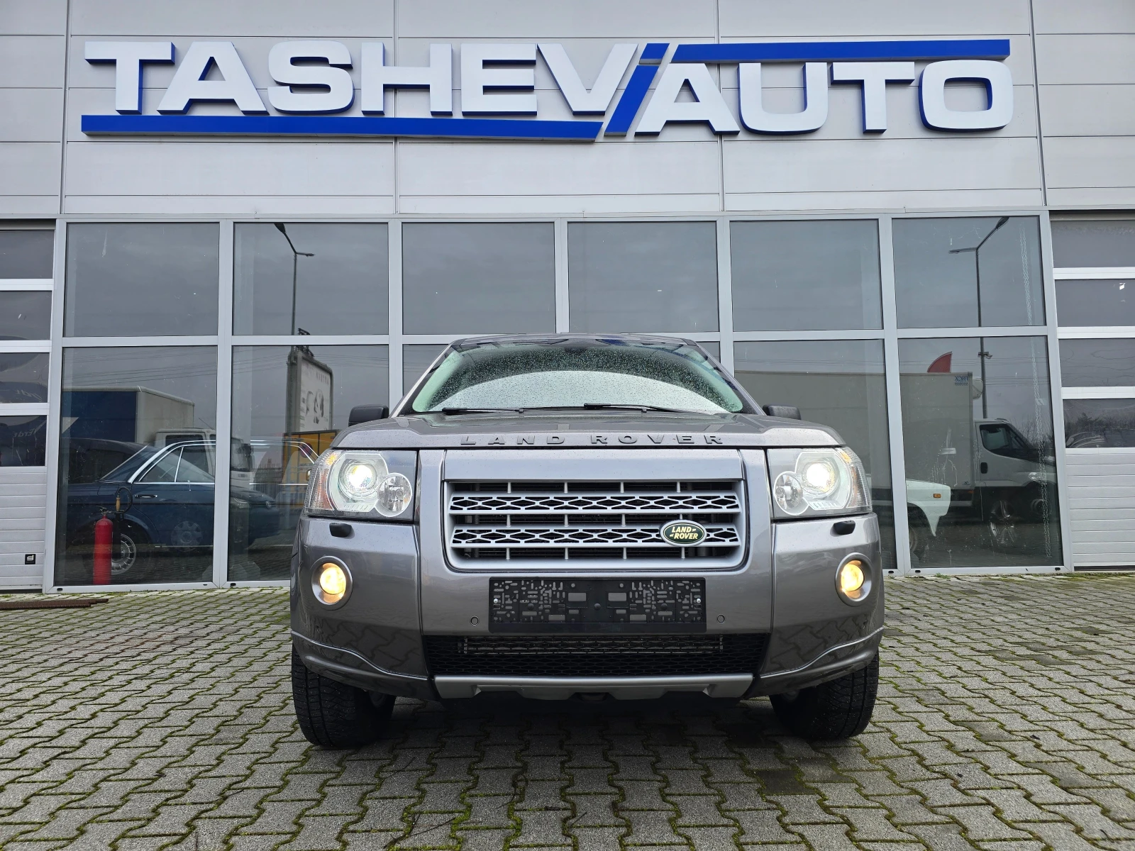 Land Rover Freelander Автоматик !! 4x4 !! Навигация !! Топ !! - изображение 4