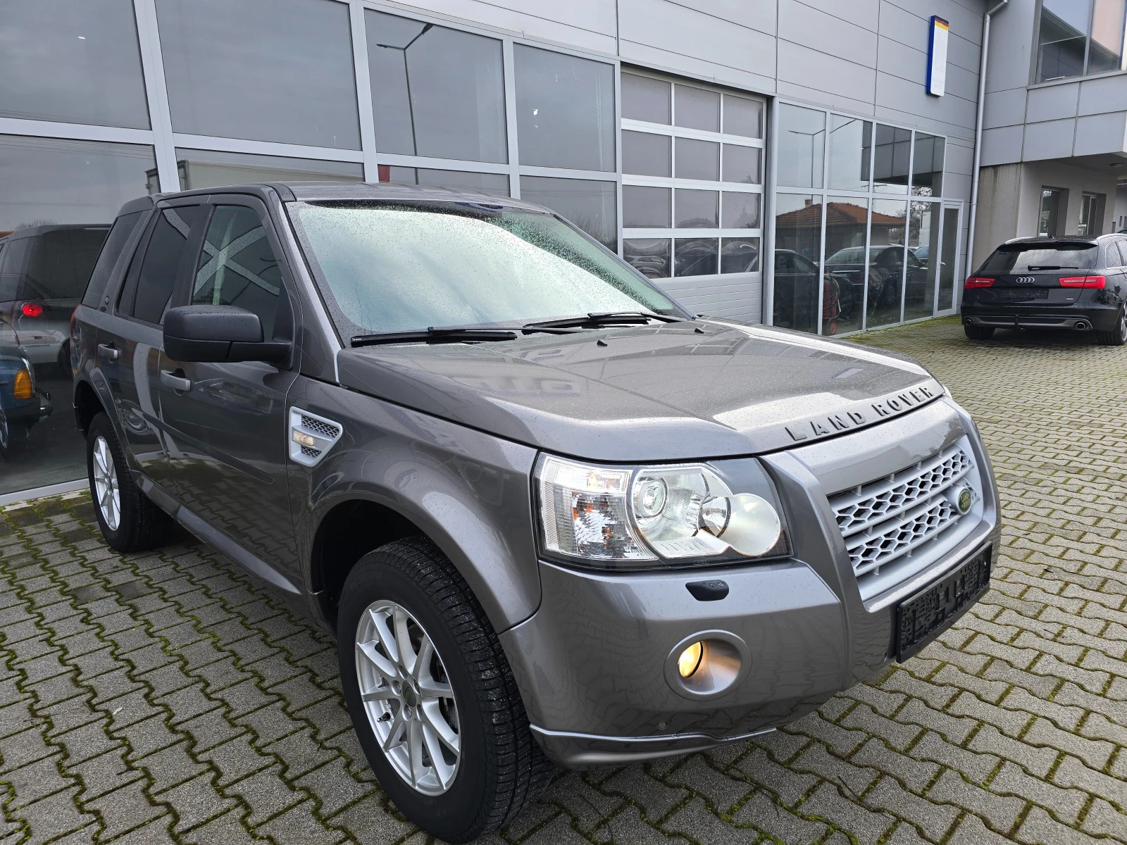 Land Rover Freelander Автоматик !! 4x4 !! Навигация !! Топ !! - изображение 2