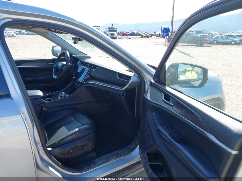 Jeep Grand cherokee 3.6l L Limited 4X4, снимка 5 - Автомобили и джипове - 54136525