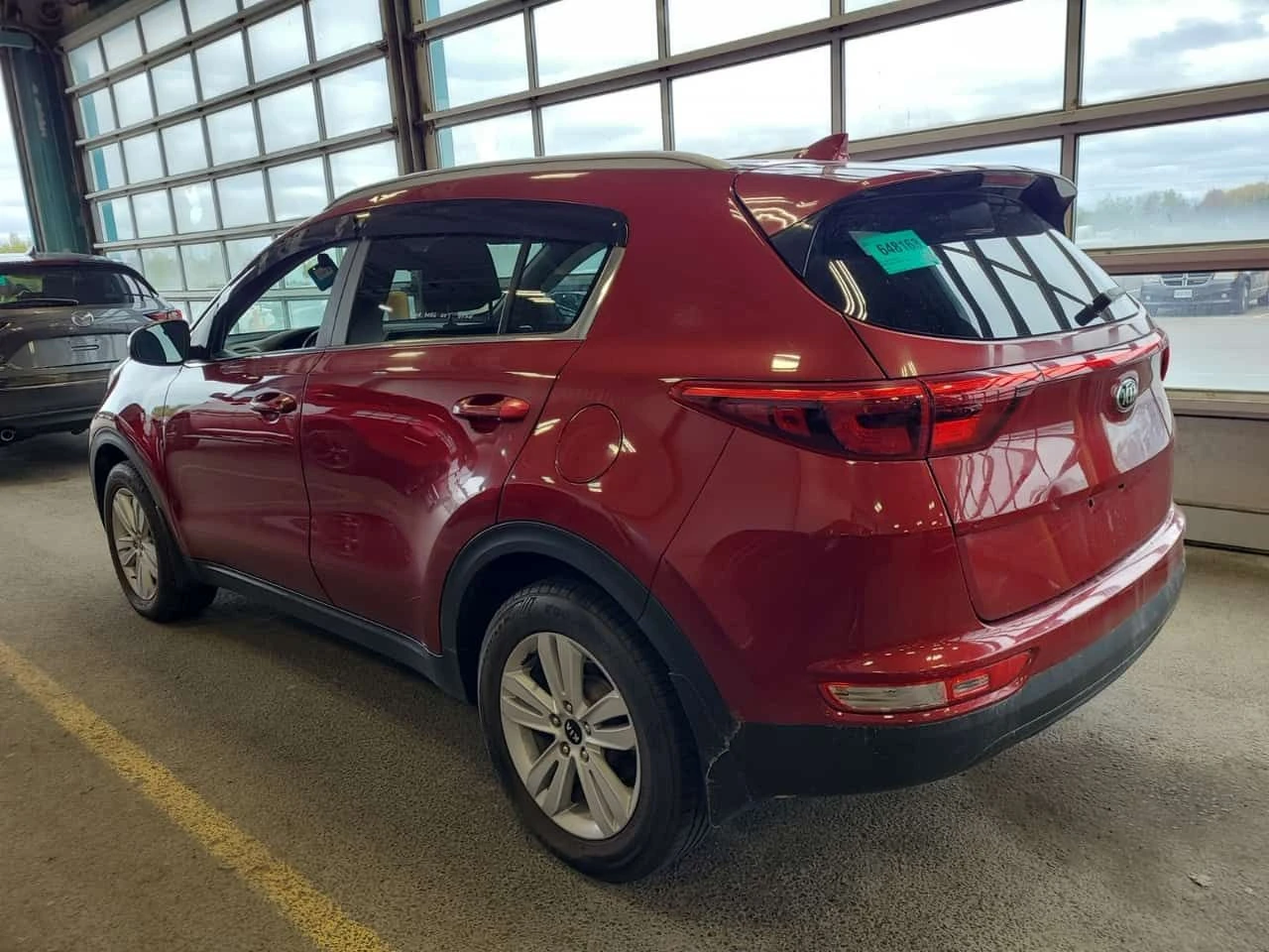 Kia Sportage * LX * АВТОКРЕДИТ БЕЗ ПЪРВОНАЧАЛНА ВНОСКА* , снимка 4 - Автомобили и джипове - 54684780