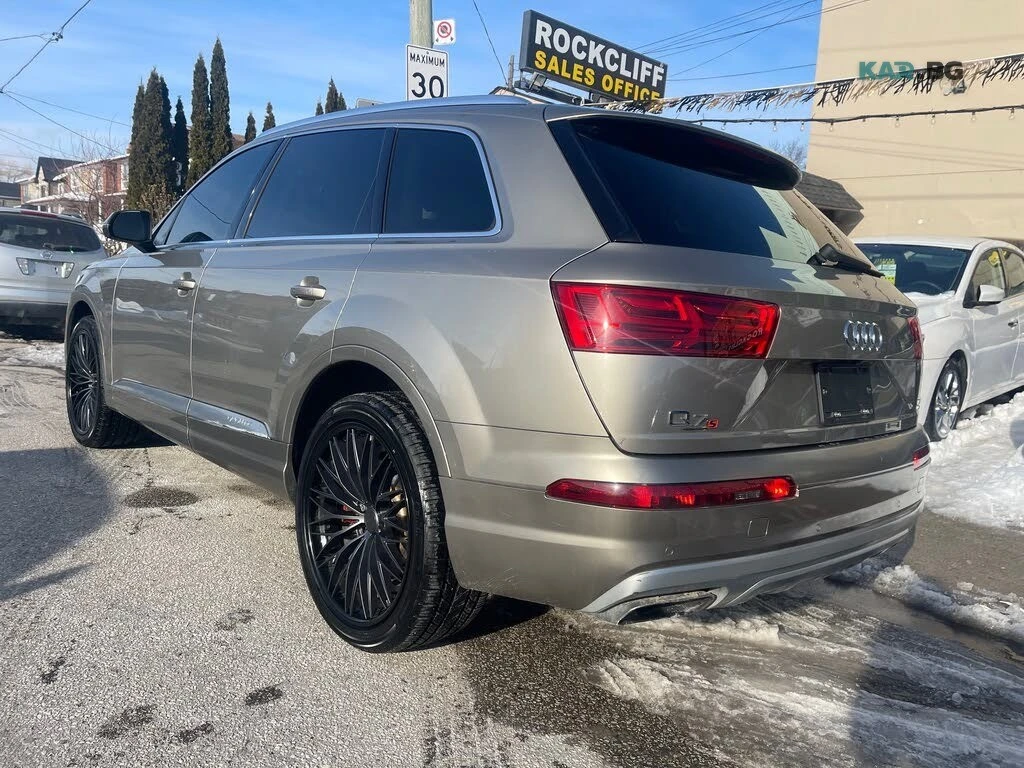 Audi Q7 QUATTRO* TECHNIK* KEYLESS* АвтоКредит(ЦЕНА ДО БГ), снимка 6 - Автомобили и джипове - 54777645