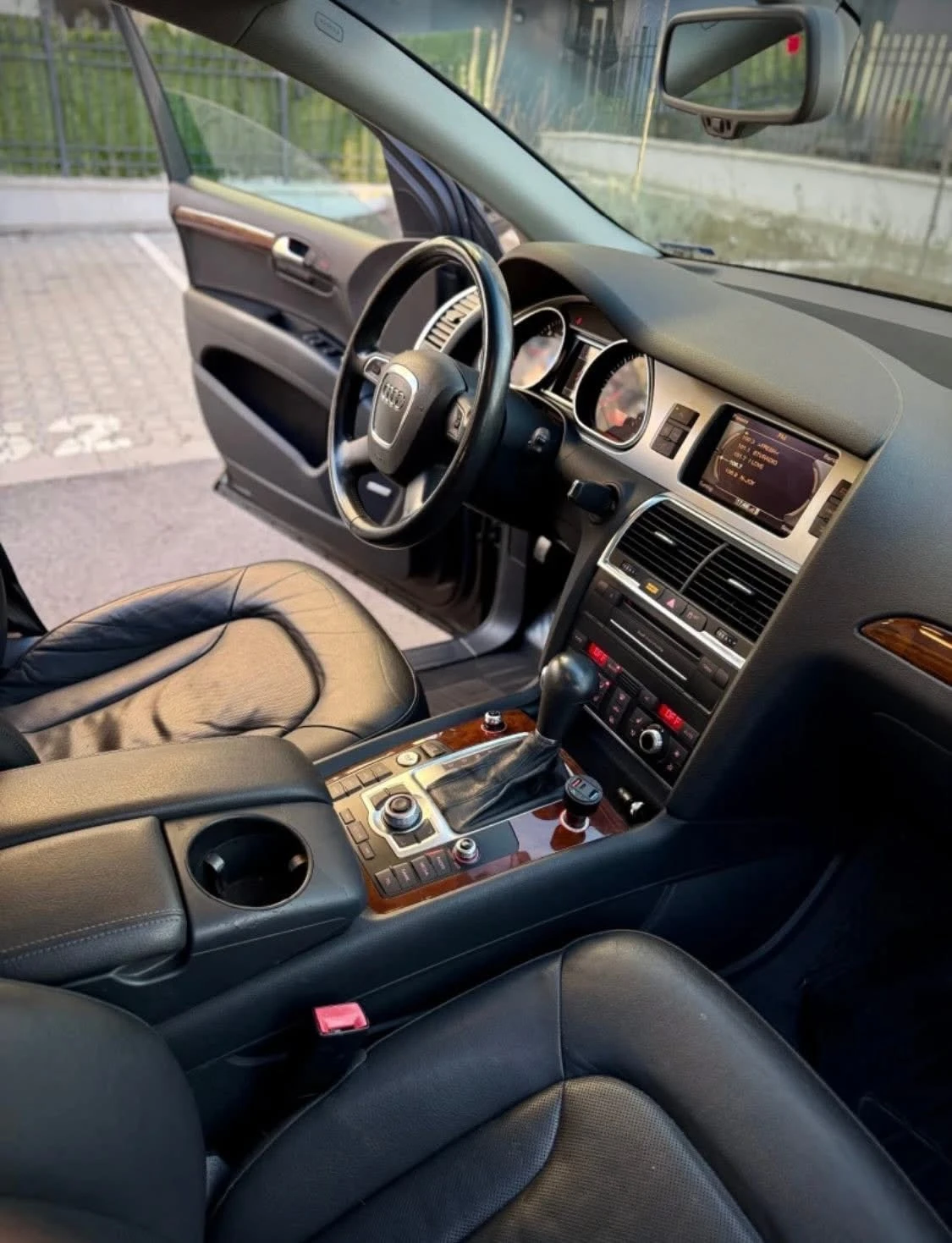 Audi Q7 TDI* QUATTRO* BOSE* 7 МЕСТЕН* ПАНО* ОБДУХВ* , снимка 10 - Автомобили и джипове - 54808417