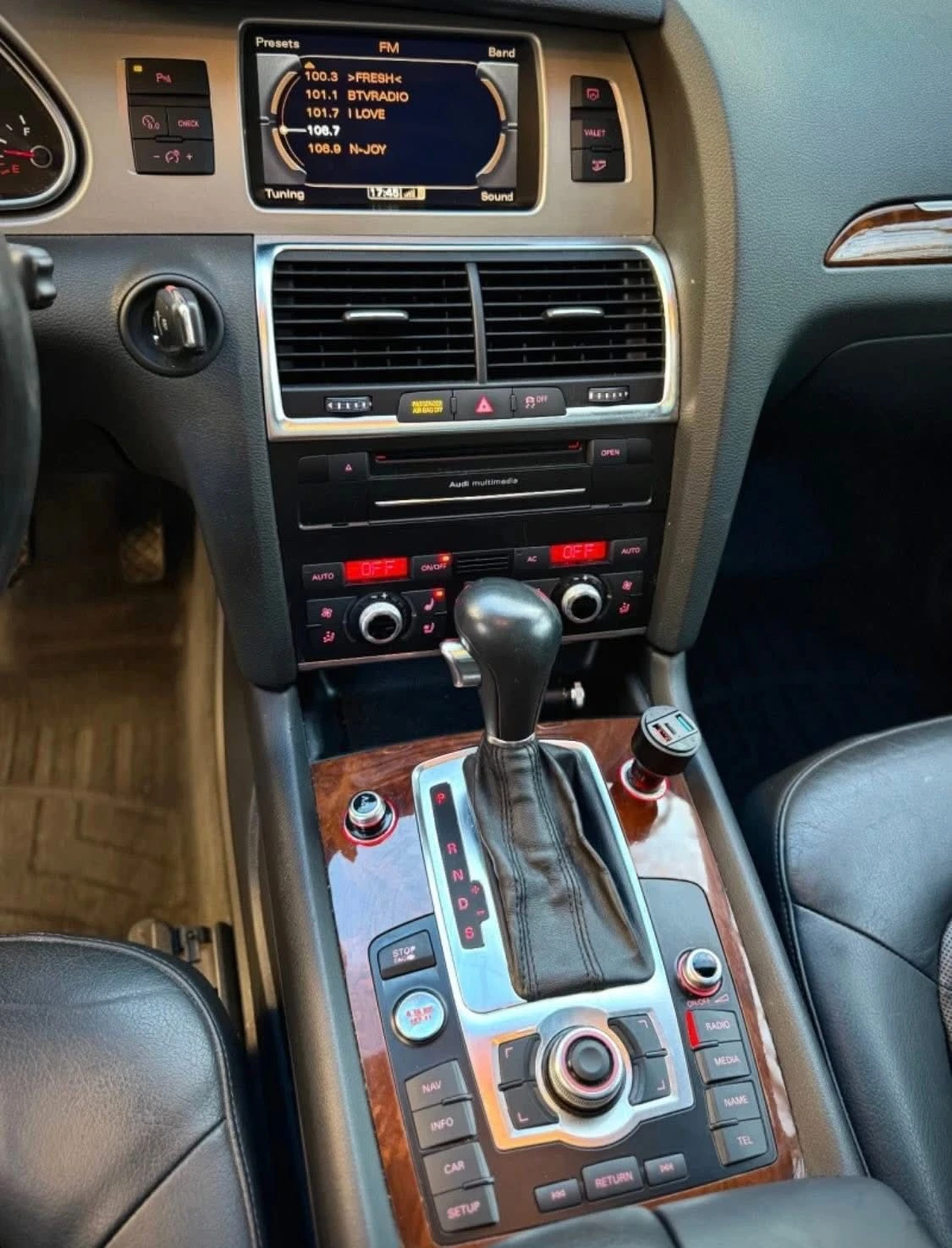 Audi Q7 TDI* QUATTRO* BOSE* 7 МЕСТЕН* ПАНО* ОБДУХВ* , снимка 12 - Автомобили и джипове - 54808417
