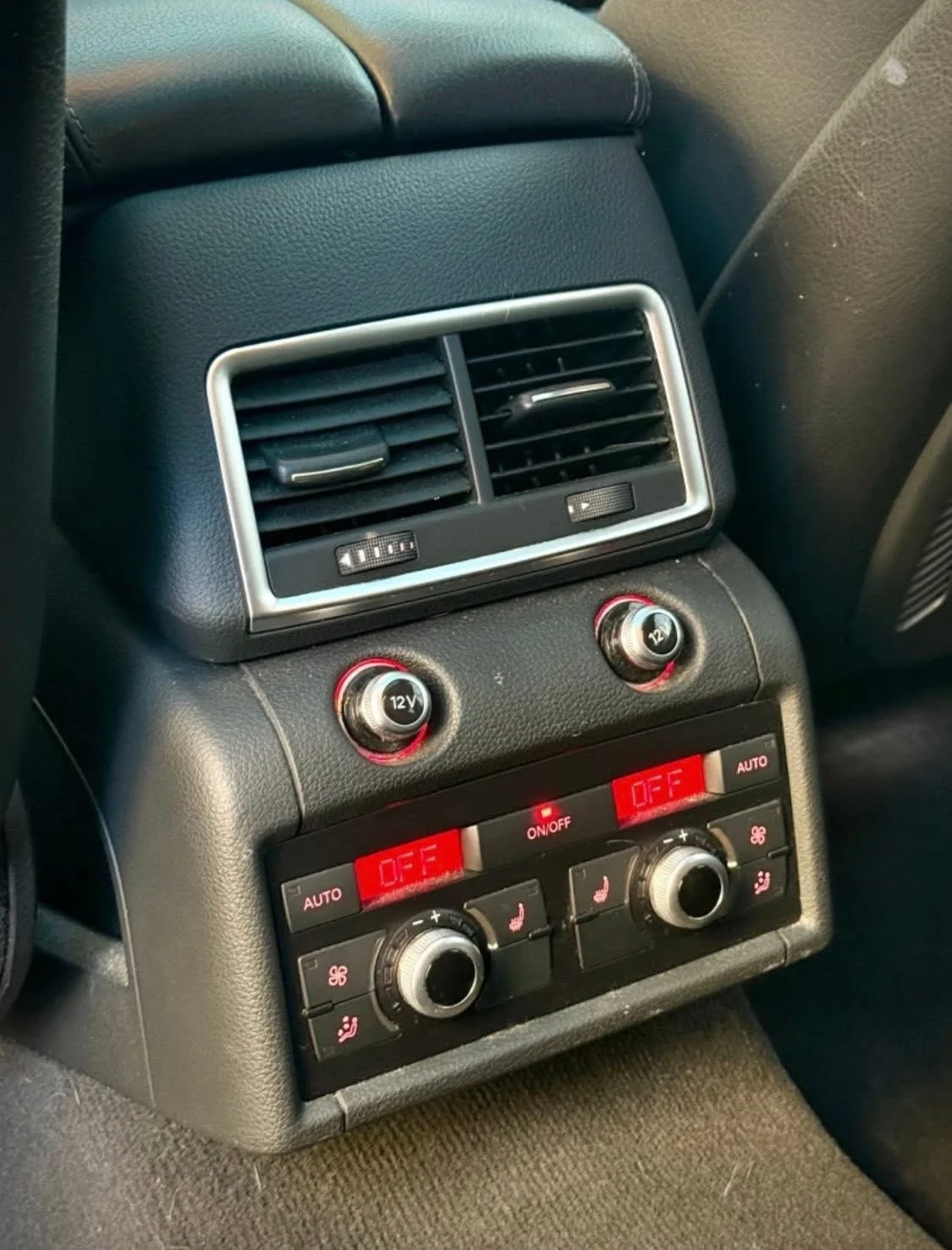 Audi Q7 TDI* QUATTRO* BOSE* 7 МЕСТЕН* ПАНО* ОБДУХВ* , снимка 14 - Автомобили и джипове - 54808417