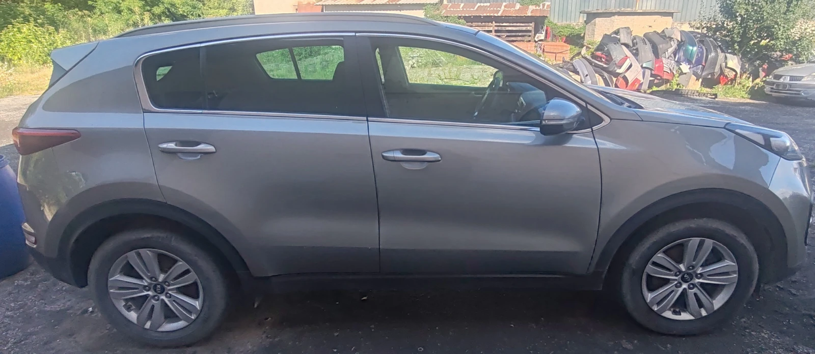 Kia Sportage, снимка 2 - Автомобили и джипове - 55557658