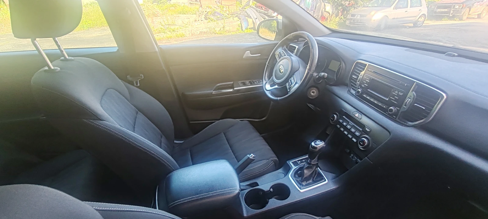 Kia Sportage, снимка 8 - Автомобили и джипове - 55557658