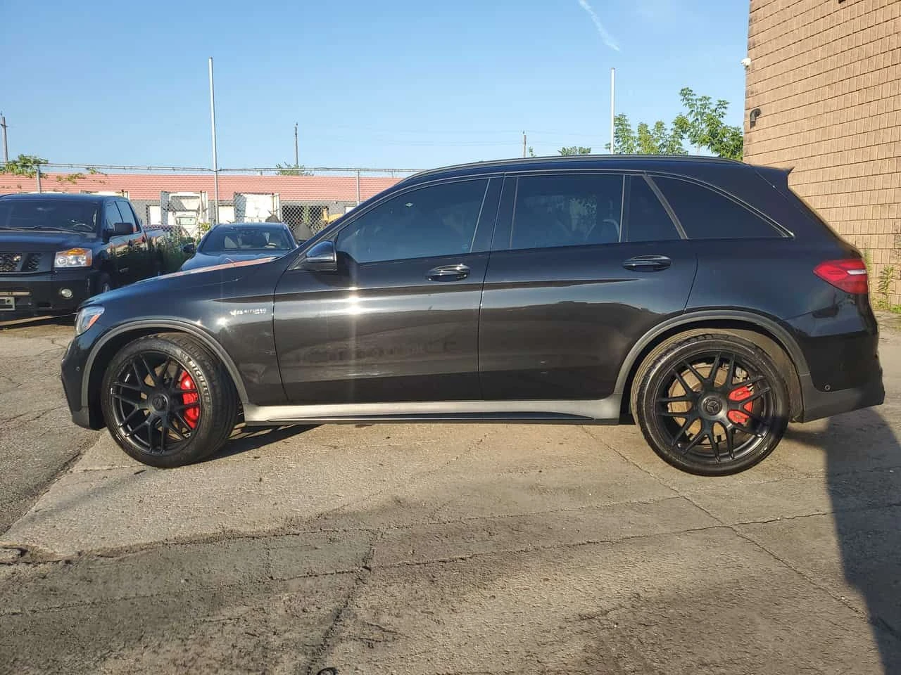 Mercedes-Benz GLC 63 AMG S / 360 / BURMESTER / CARFAX / АВТОКРЕДИТ , снимка 2 - Автомобили и джипове - 55650274