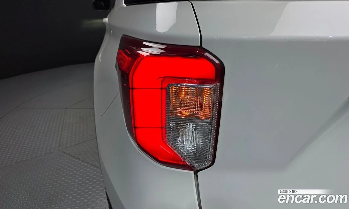 Ford Explorer 2.3 LimIted 4WD, снимка 9 - Автомобили и джипове - 55907632