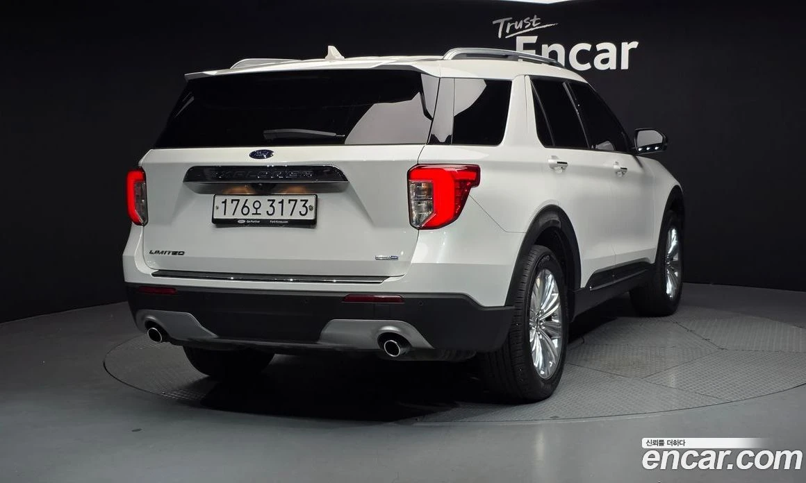 Ford Explorer 2.3 LimIted 4WD, снимка 2 - Автомобили и джипове - 55907632