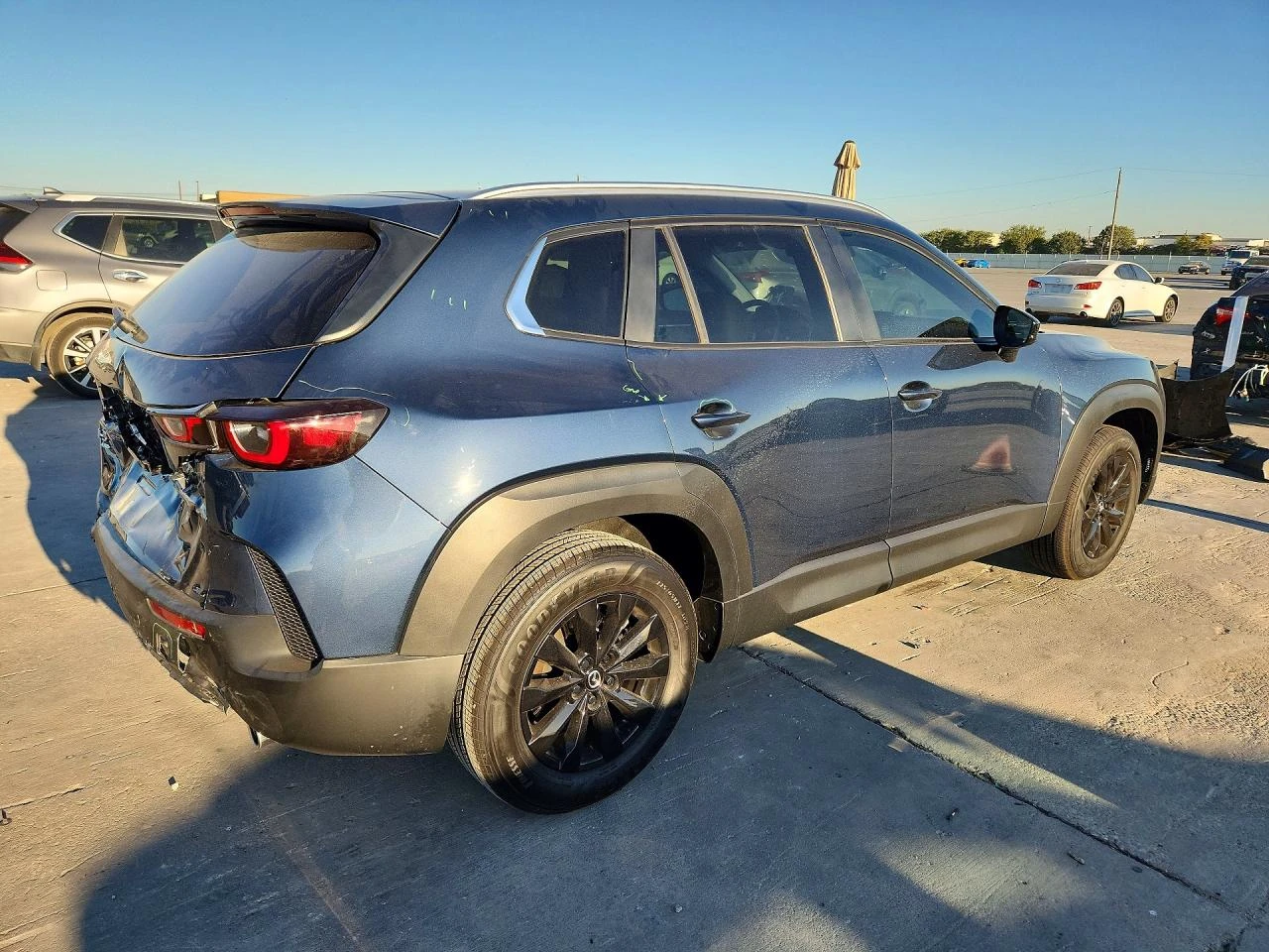 Mazda CX-50 2.5l Select, снимка 3 - Автомобили и джипове - 56511707