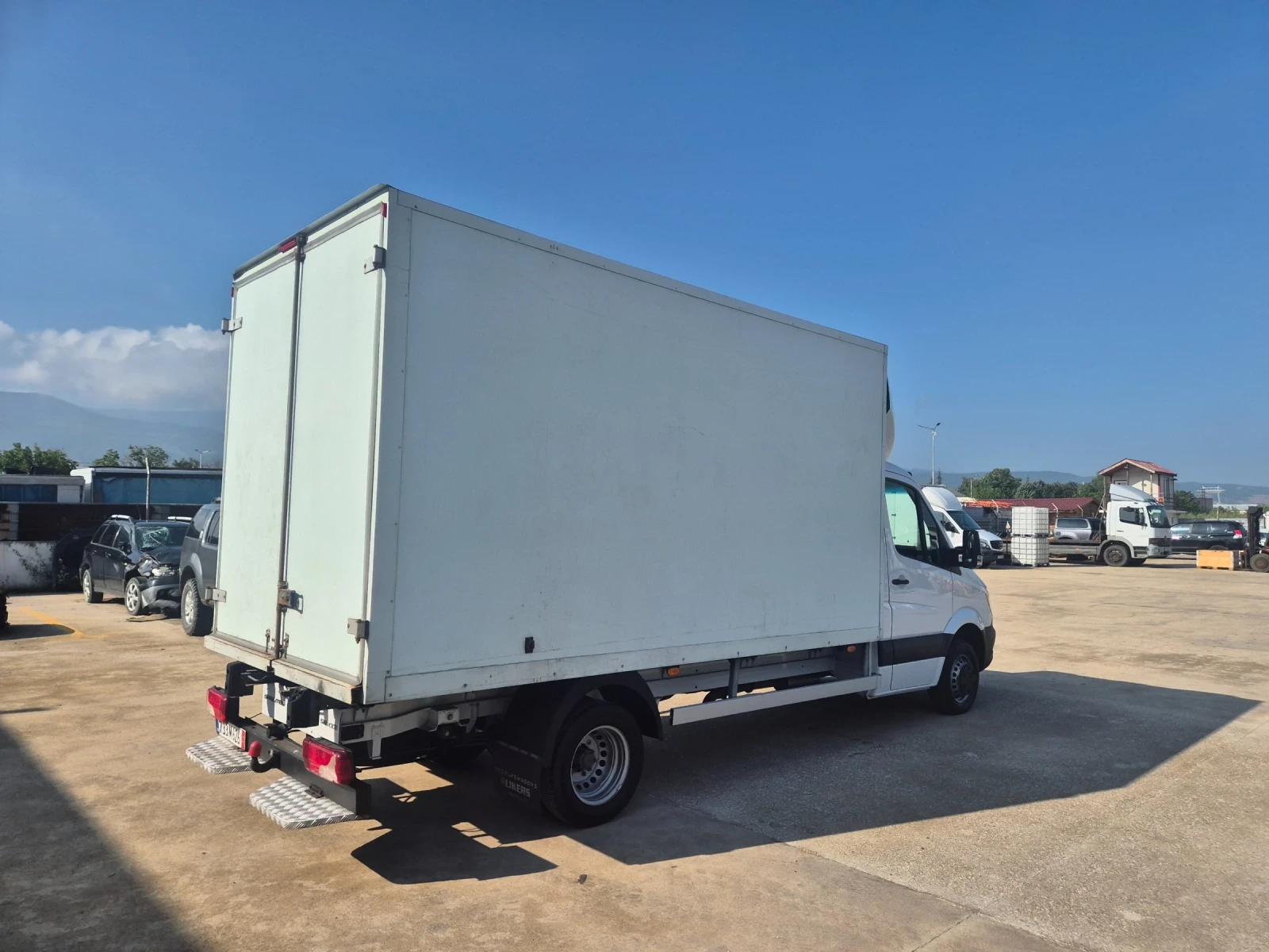 Mercedes-Benz Sprinter 516 фургон - изображение 6