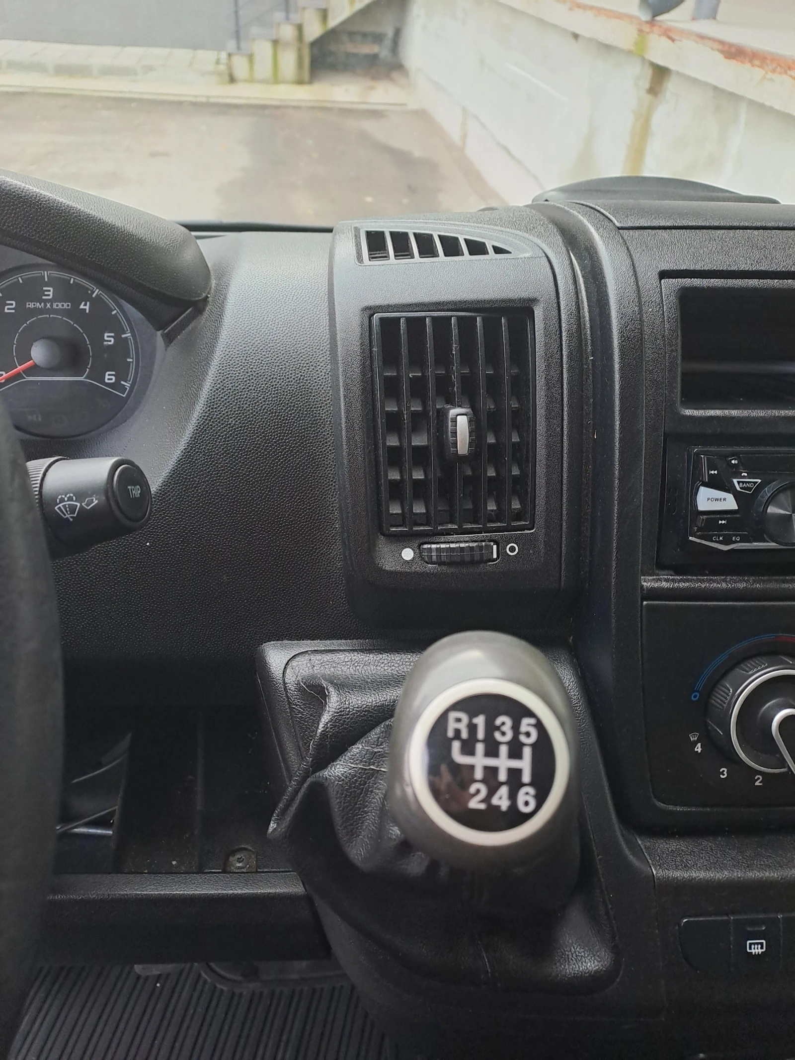 Peugeot Boxer, снимка 12 - Бусове и автобуси - 54561976