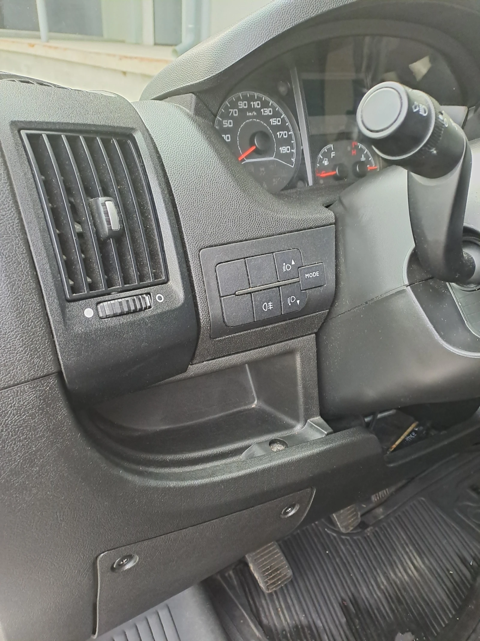 Peugeot Boxer, снимка 9 - Бусове и автобуси - 54561976