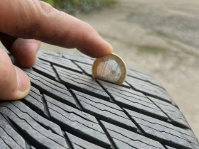 Гуми Зимни 255/50R19, снимка 2