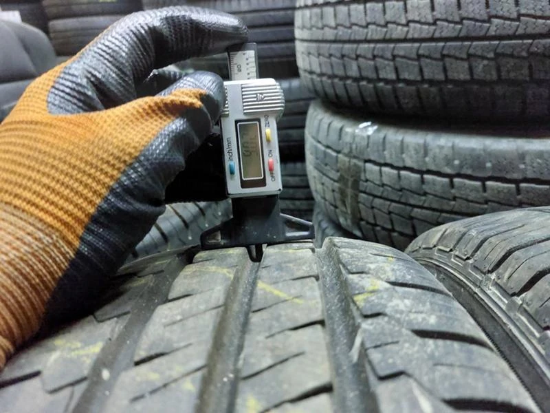 Гуми Летни 215/70R15, снимка 4 - Гуми и джанти - 36800853