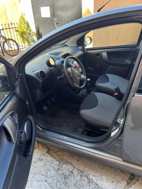 Toyota Aygo 1.0 I - 4699 € / 9190.45 лв. - 98297981 11