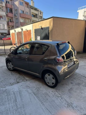 Toyota Aygo 1.0 I - 4699 € / 9190.45 лв. - 98297981 3