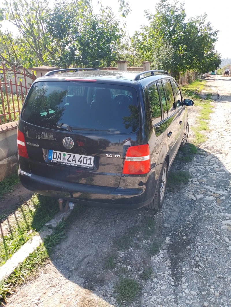 VW Touran, снимка 6 - Автомобили и джипове - 47258715