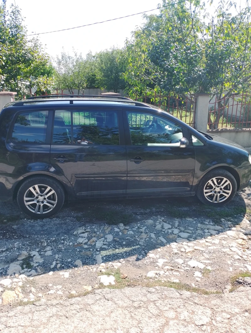 VW Touran, снимка 5 - Автомобили и джипове - 47258715