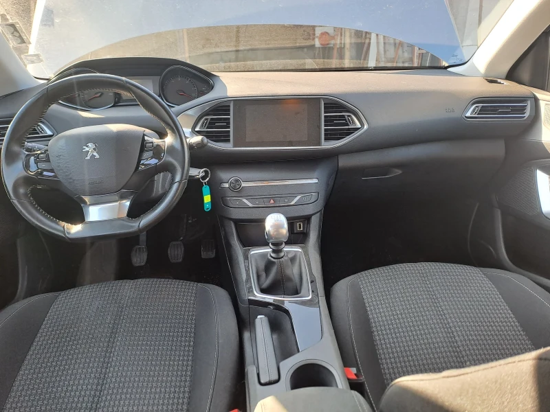 Peugeot 308 1.5 blue-hdi, снимка 10 - Автомобили и джипове - 49394747