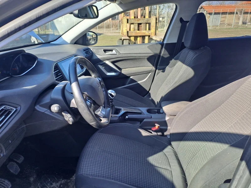 Peugeot 308 1.5 blue-hdi, снимка 8 - Автомобили и джипове - 49394747