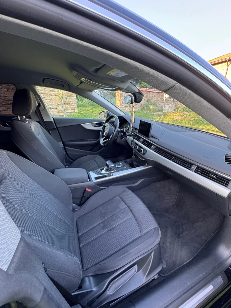 Audi A5 2.0 16V SPORT, снимка 10 - Автомобили и джипове - 50315725