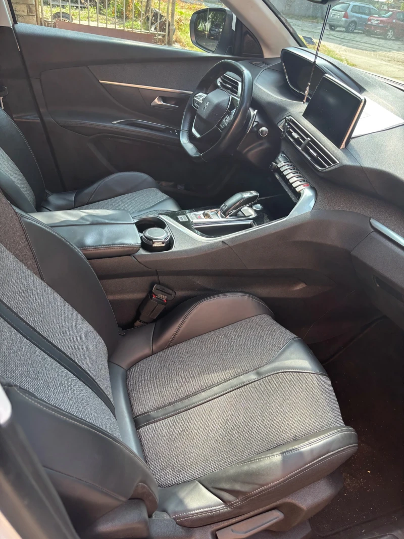 Peugeot 5008 1.6 BlueHDI, снимка 9 - Автомобили и джипове - 52095846