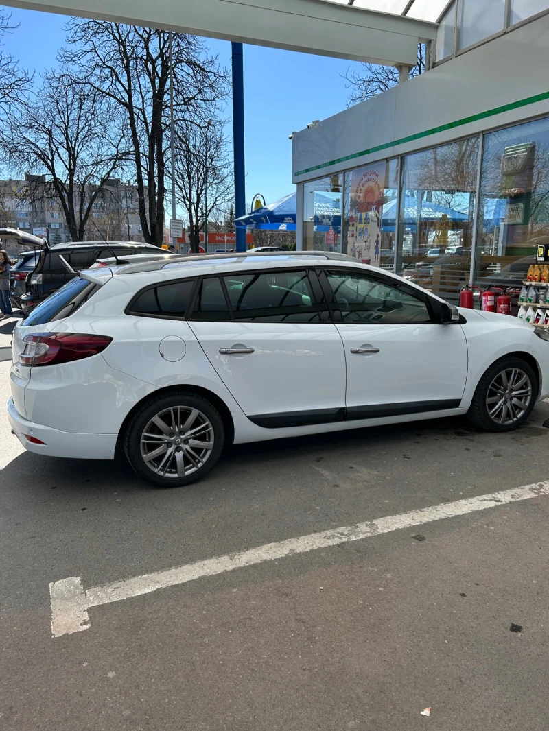 Renault Megane, снимка 3 - Автомобили и джипове - 51545533