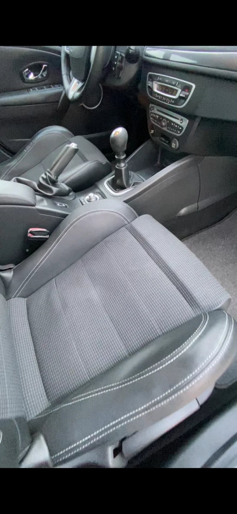 Renault Megane, снимка 9 - Автомобили и джипове - 51545533