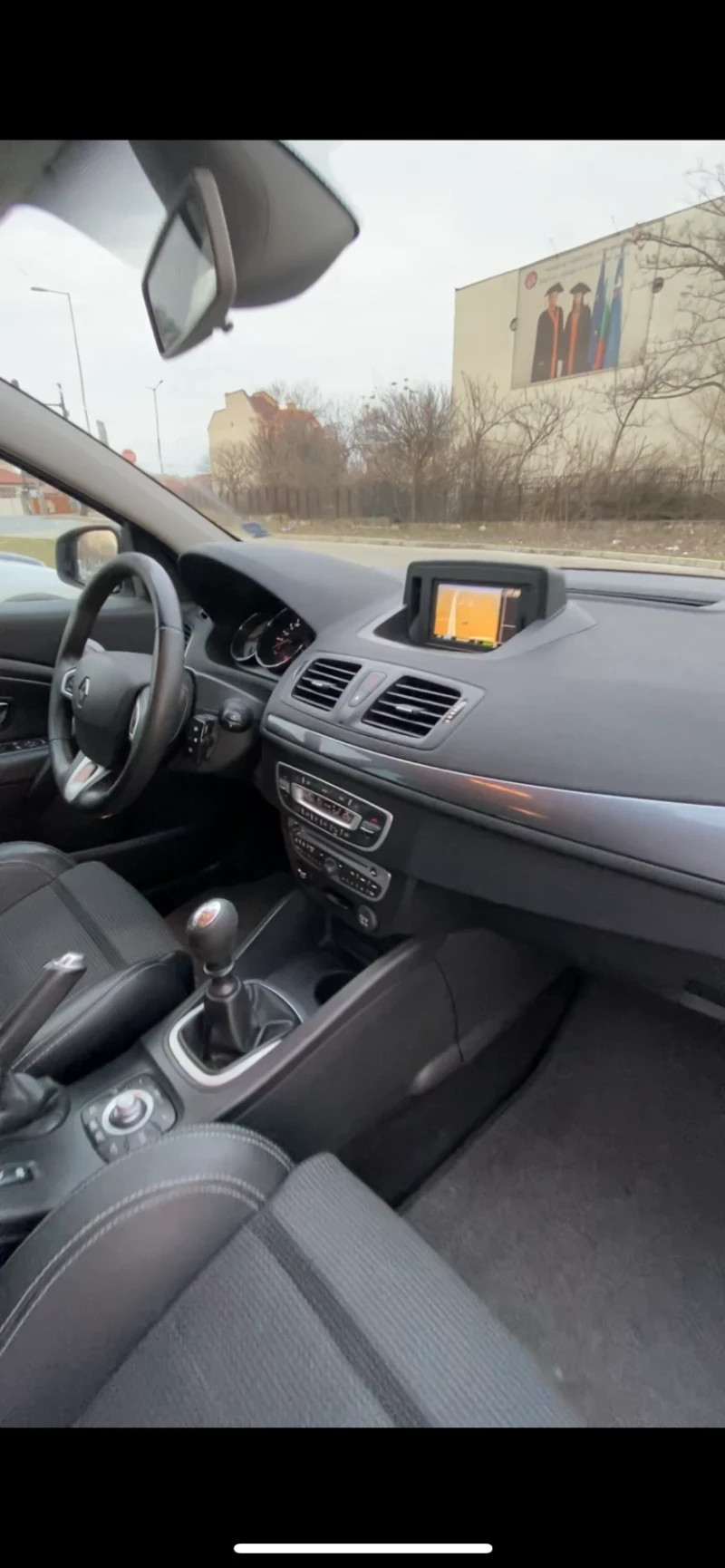 Renault Megane, снимка 10 - Автомобили и джипове - 51545533