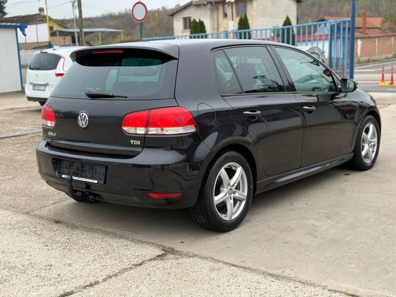 VW Golf, снимка 3 - Автомобили и джипове - 52445851