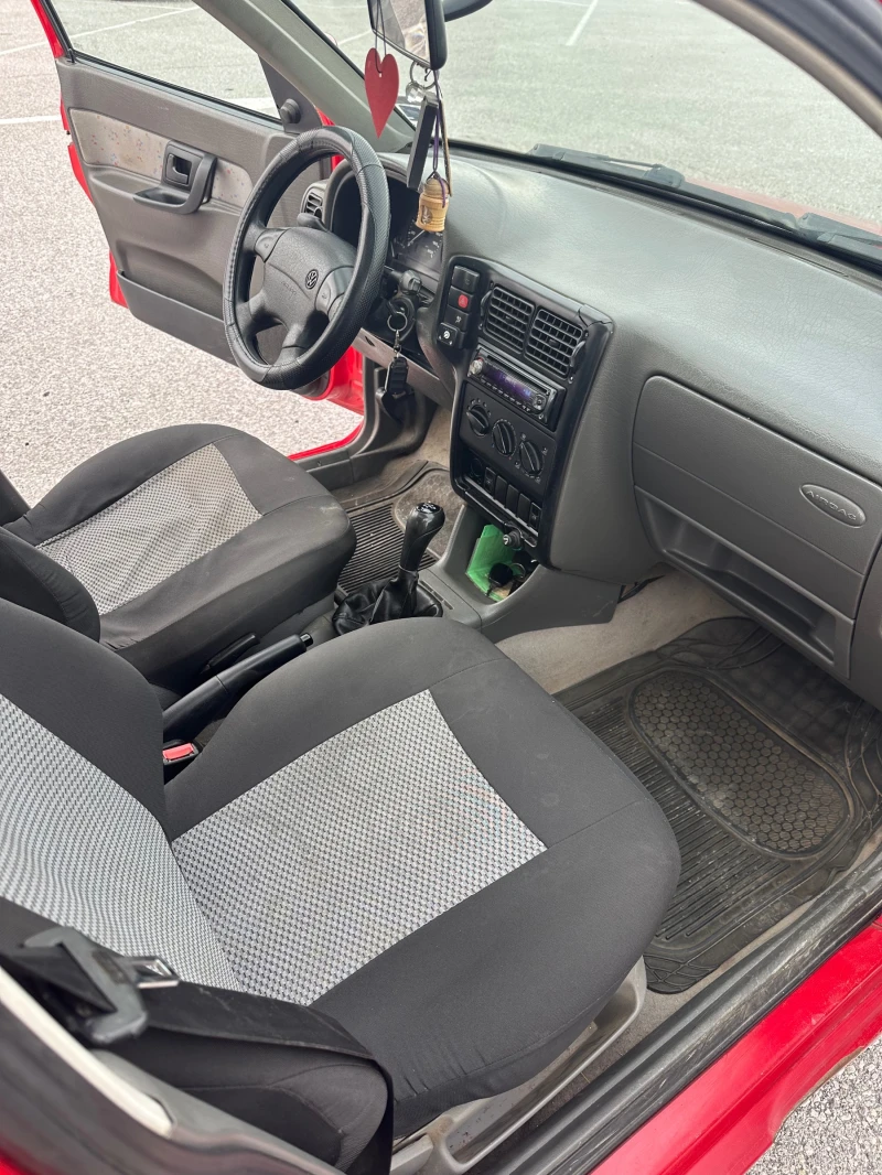 VW Polo * 1.6 Бензин-Газ * Много Запазен * 101 кс * Топ * , снимка 15 - Автомобили и джипове - 52672753