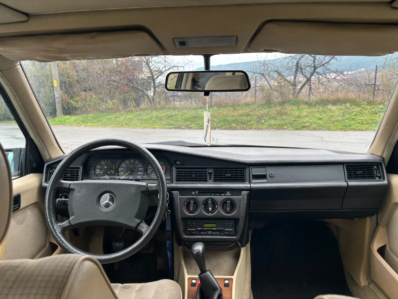Mercedes-Benz 190 2.0, снимка 8 - Автомобили и джипове - 52725901