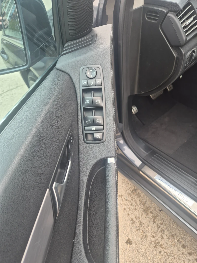 Mercedes-Benz R 350, снимка 12 - Автомобили и джипове - 52752248