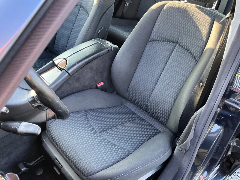 Mercedes-Benz E 200 Kompressor, снимка 7 - Автомобили и джипове - 52997730