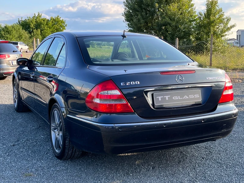 Mercedes-Benz E 200 Kompressor, снимка 3 - Автомобили и джипове - 52997730