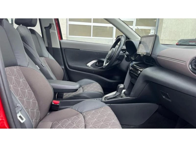 Toyota Yaris Cross ELEGANCE | Mobile.bg   12