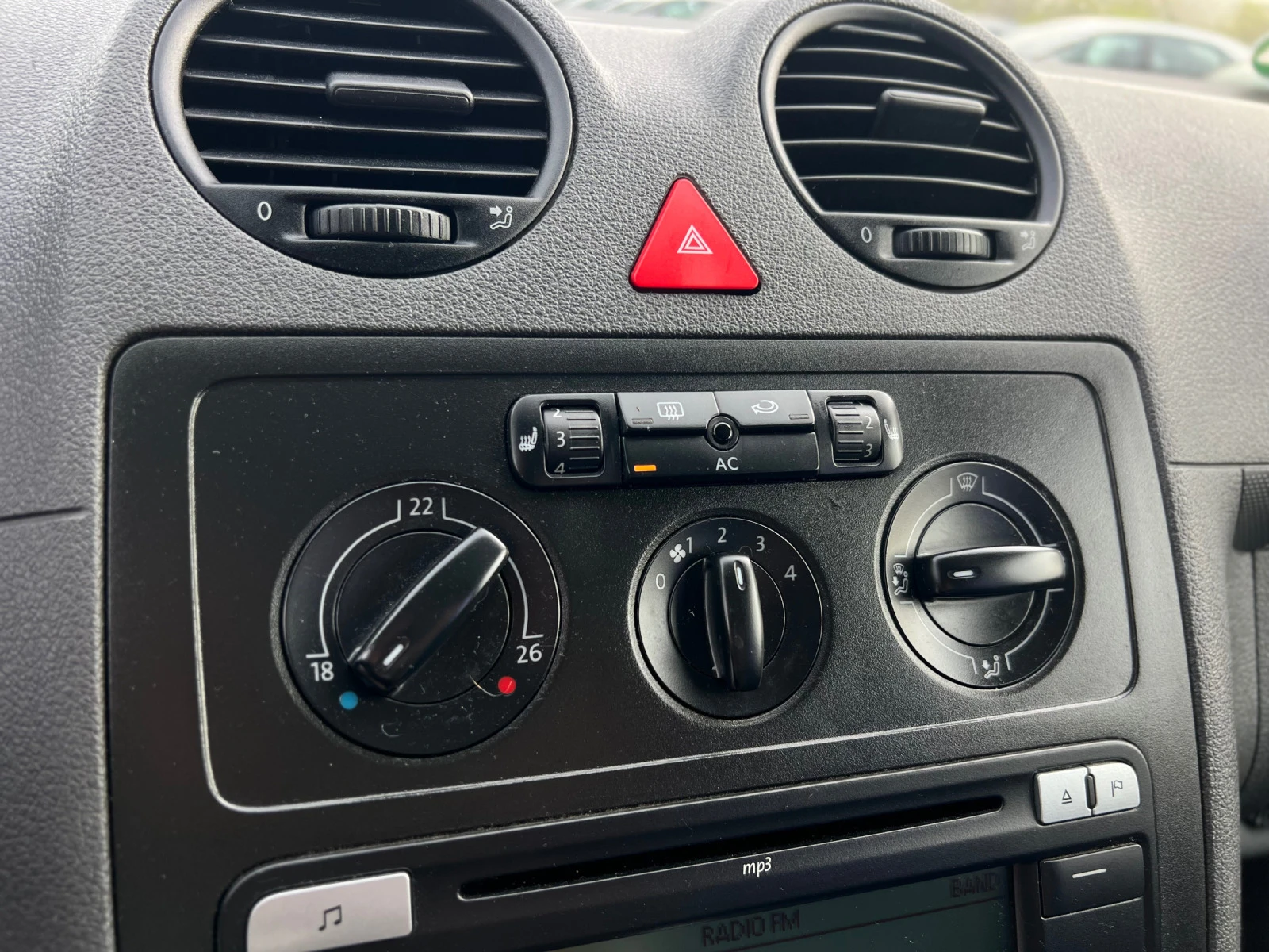 VW Caddy 2.0 BiFuel  | Mobile.bg   13