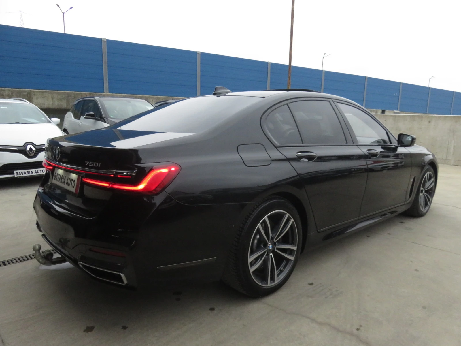 BMW 750 i xDrive, M-Paket, 3xTV, 4xOбдухване, Вакуми, FULL - изображение 3