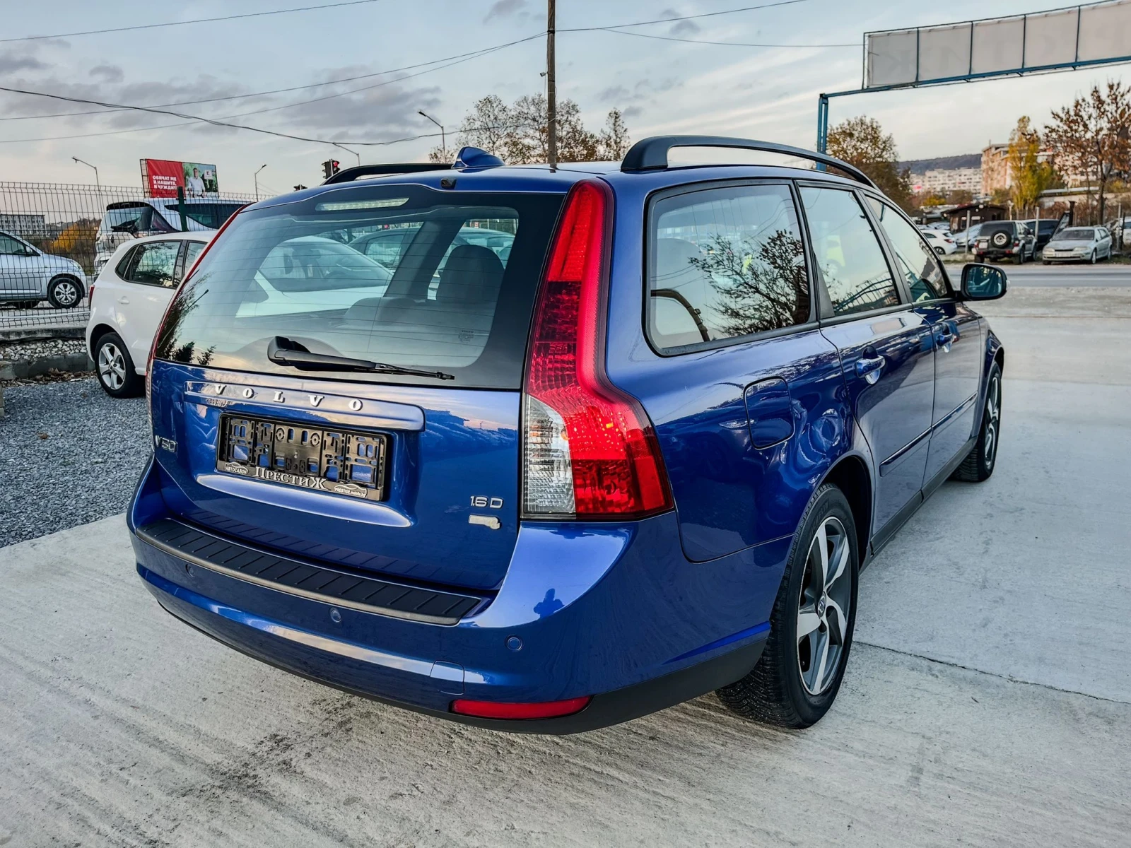 Volvo V50 1.6 D - DRIVE e - изображение 5